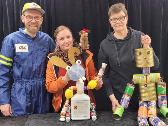 Kierrätysmateriaaleista tehdyt nuket